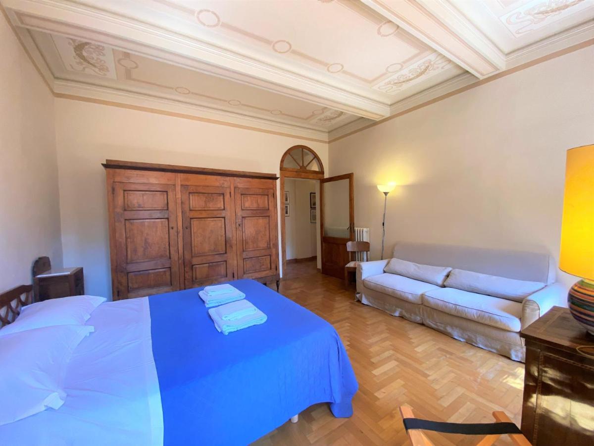 La Fonte-With Balcony Close By Piazza Del Campo Siena Buitenkant foto
